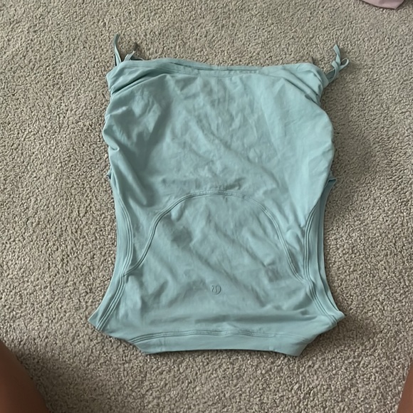 Lululemon tank top - Picture 2 of 2